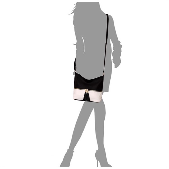 Silver & Blue Zip Colorblock Crossbody Bucket Bag - Picture 3 of 8